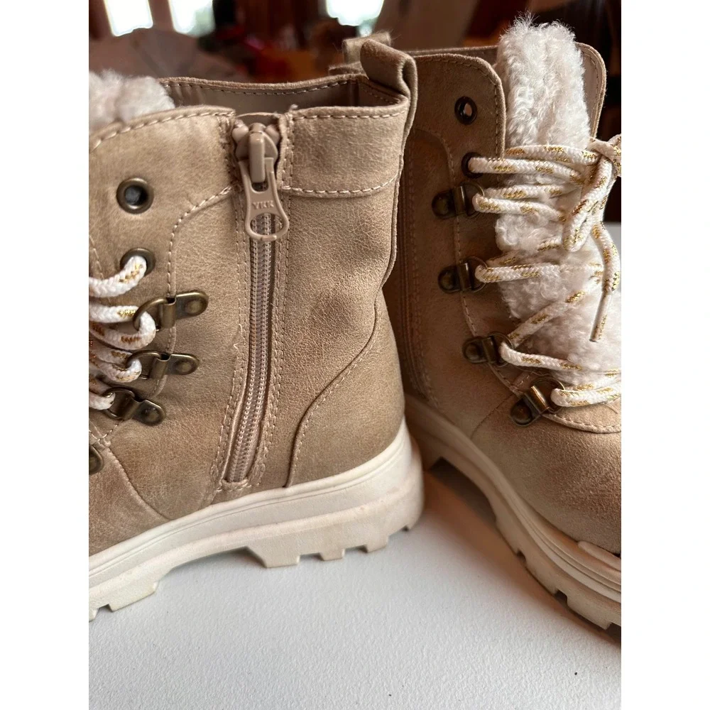 Art Class Girls Tan Faux Suede Shearling Combat Boots Size 13 Side Zip Lug Sole